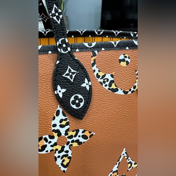 🎉 Authentic Louis Vuitton Monogram Giant Jungle Neverfull MM(No Pouch) - Picture 14 of 16